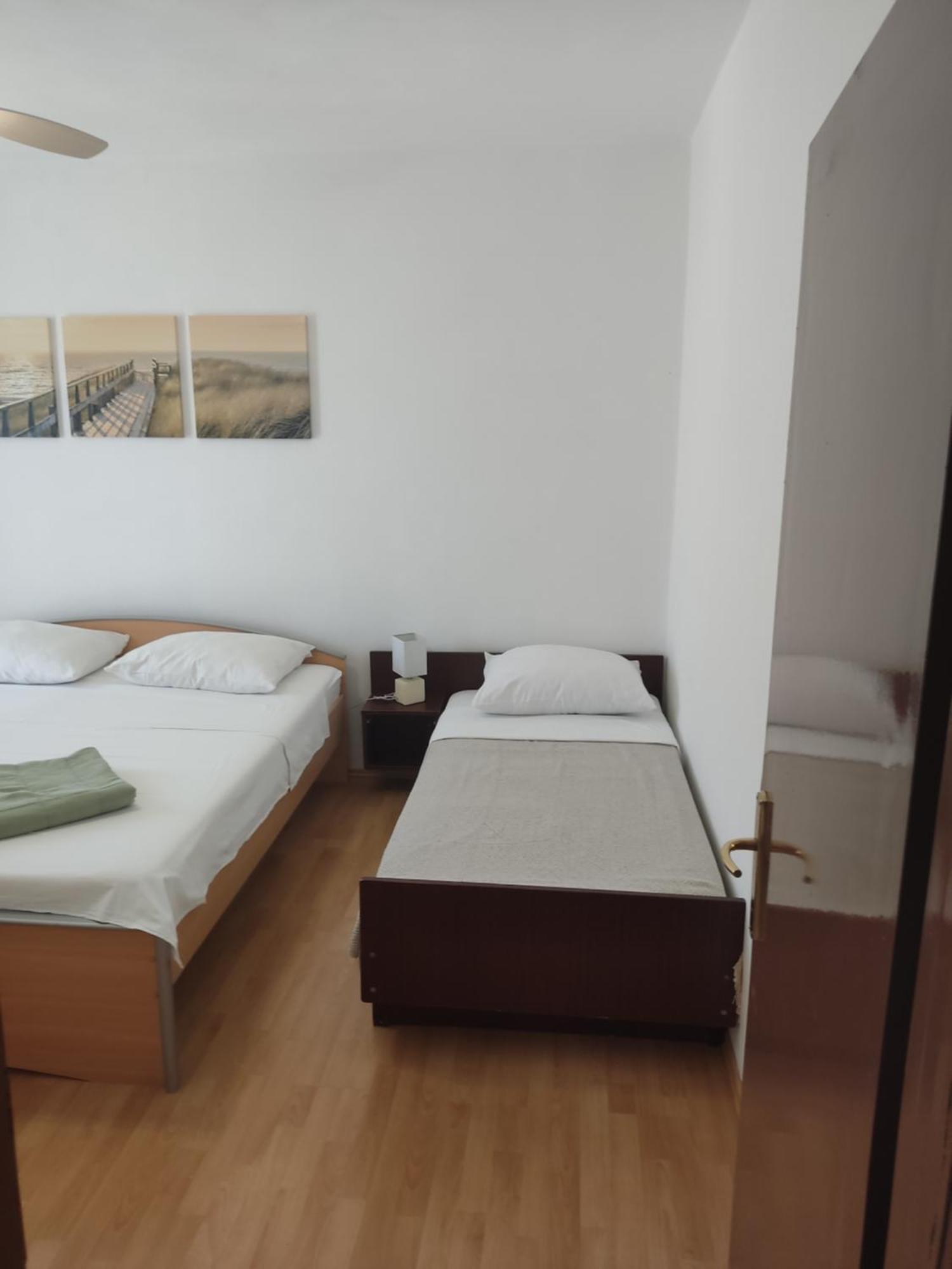D&D Apartments Паг Екстериор снимка